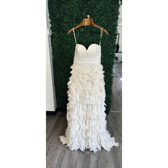 Ivy & Aster Gardenia White, Ivory Ruffle Blossom Wedding Dress size 8 Orig.$3000 - Picture 2 of 10